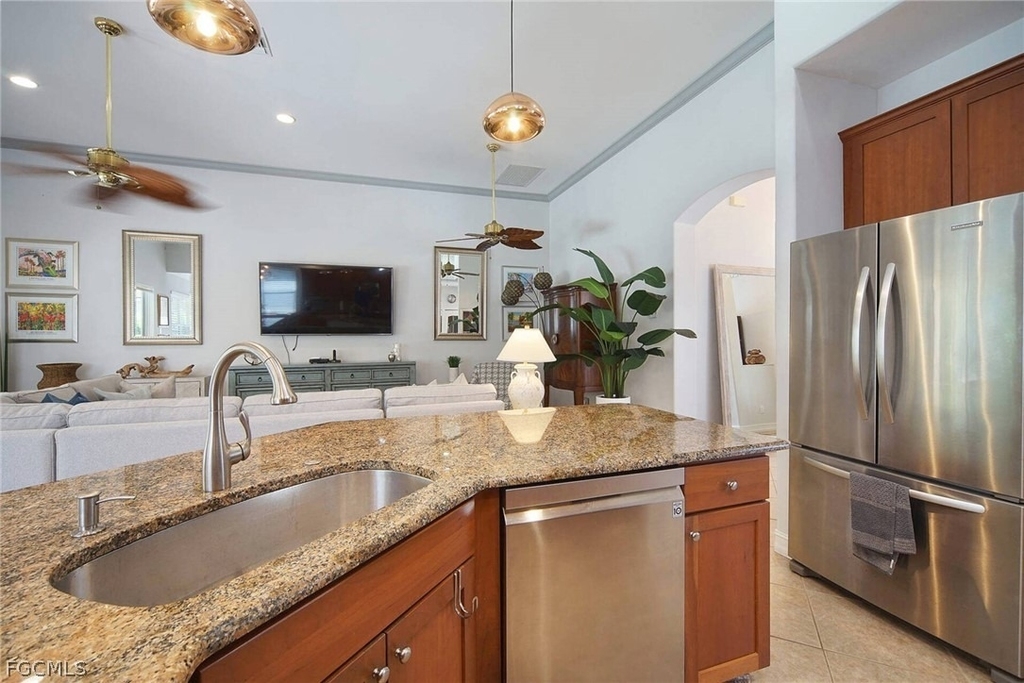 10514 Bella Vista Drive - Photo 9