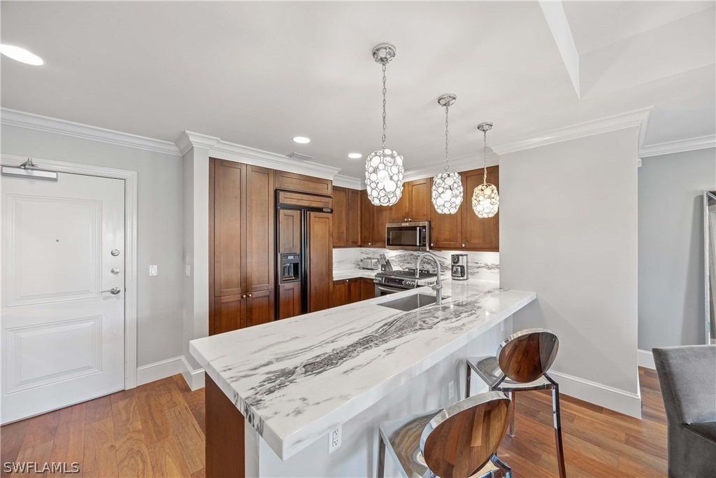 9123 Strada Place - Photo 6
