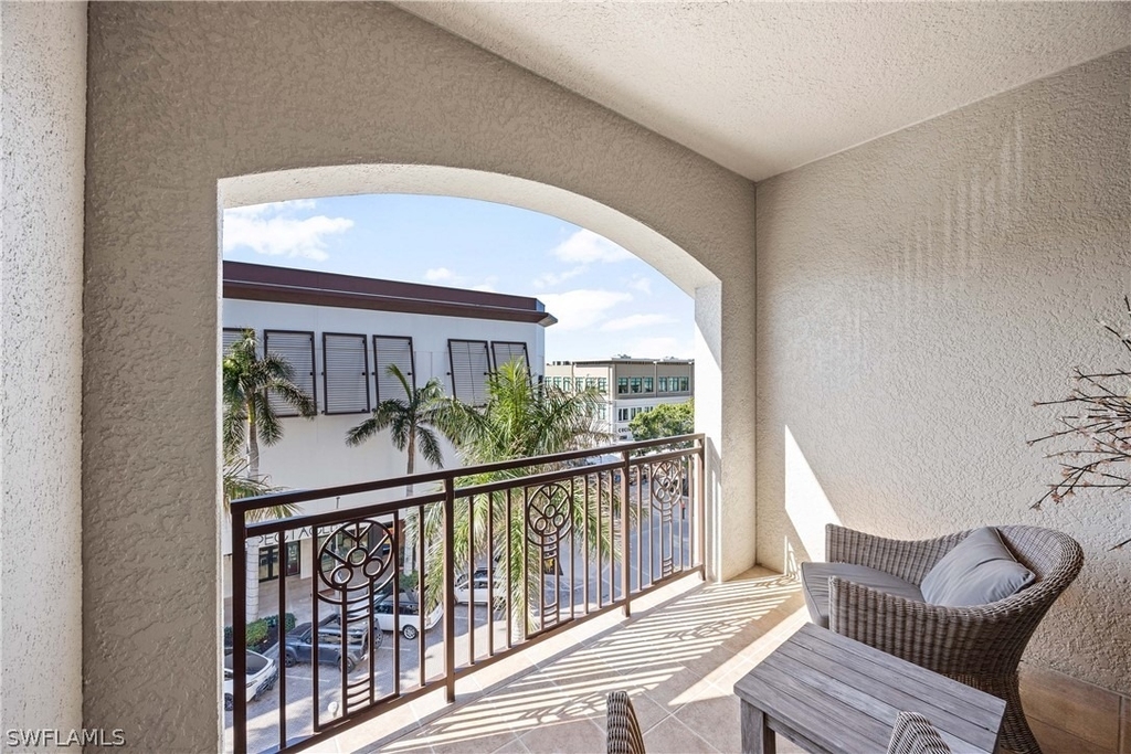 9123 Strada Place - Photo 19
