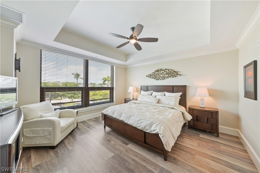9123 Strada Place - Photo 9