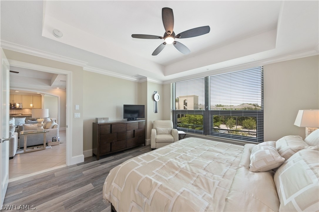 9123 Strada Place - Photo 10