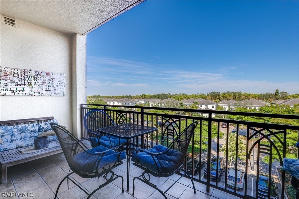 9115 Strada Place - Photo 17