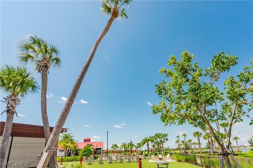 15375 Green Acres Avenue - Photo 3