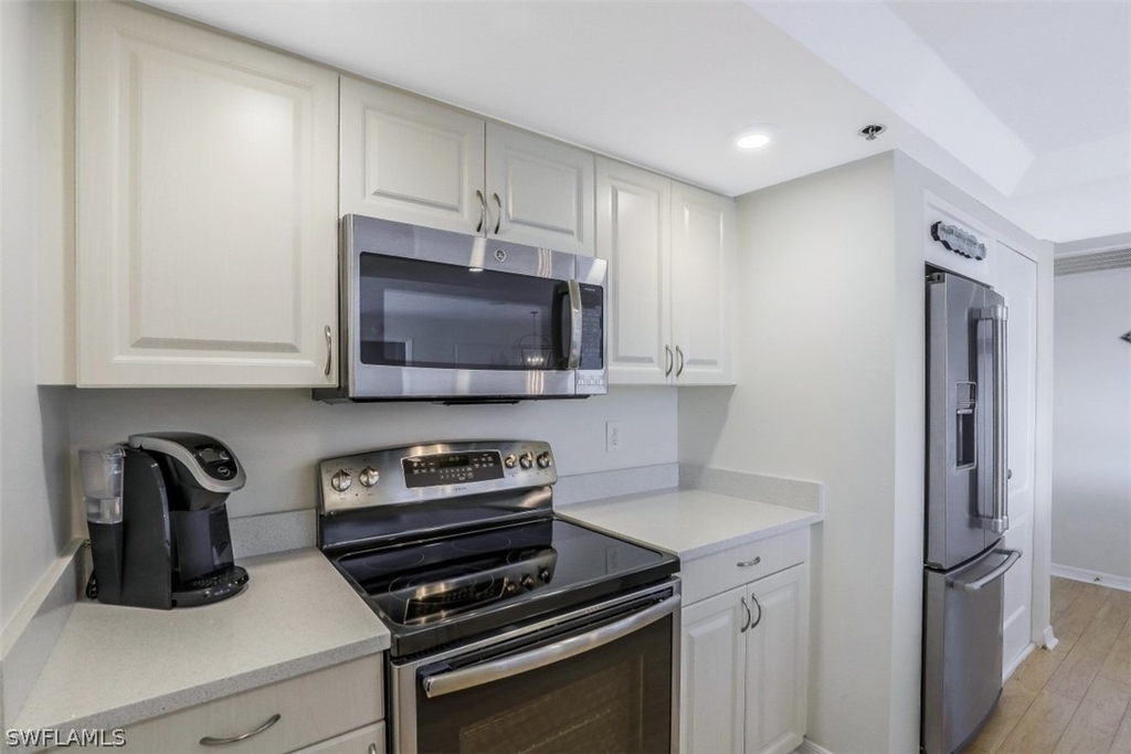 5501 Heron Pt Drive - Photo 9