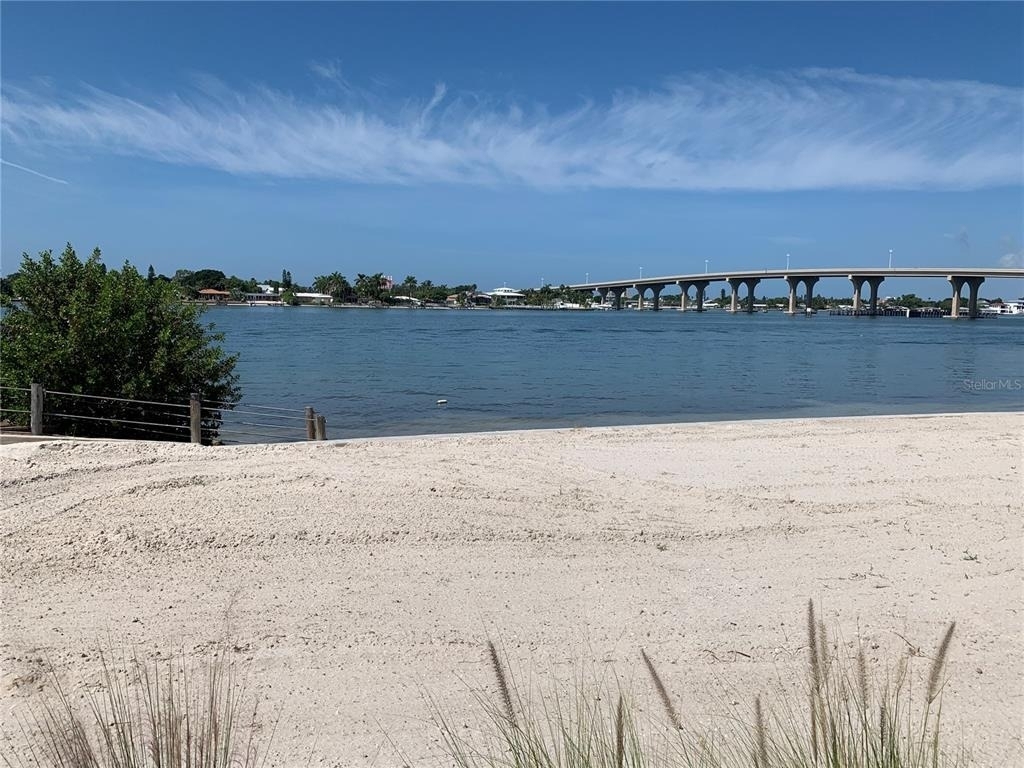 6061 Bahia Del Mar Circle - Photo 23