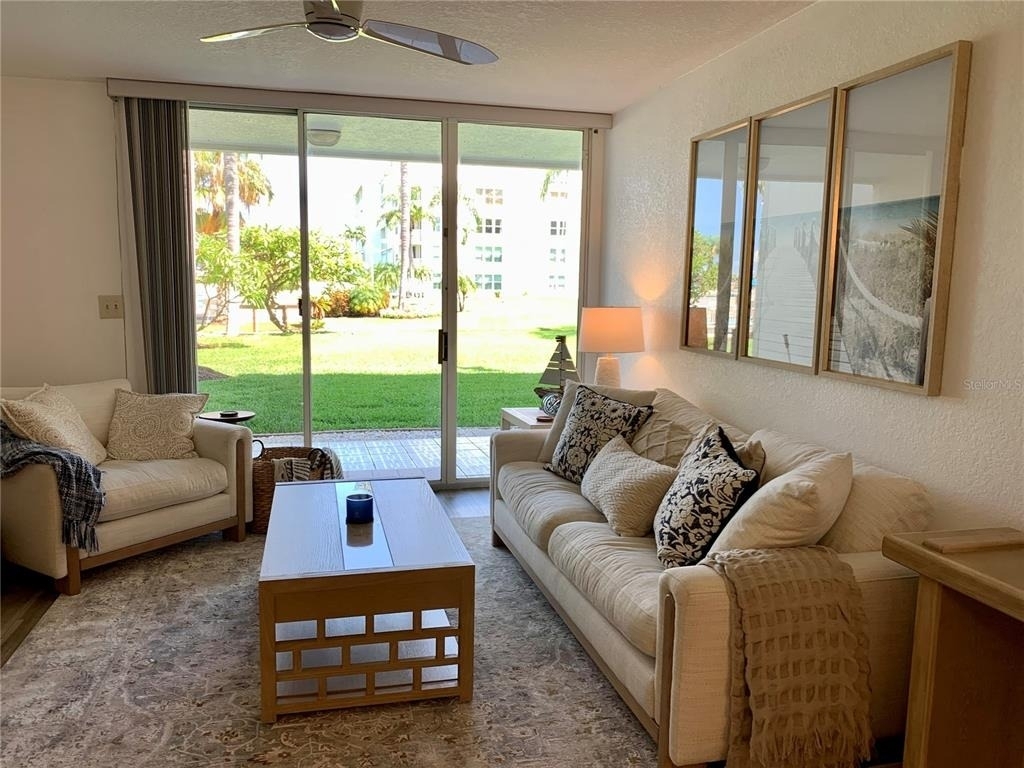 6061 Bahia Del Mar Circle - Photo 10