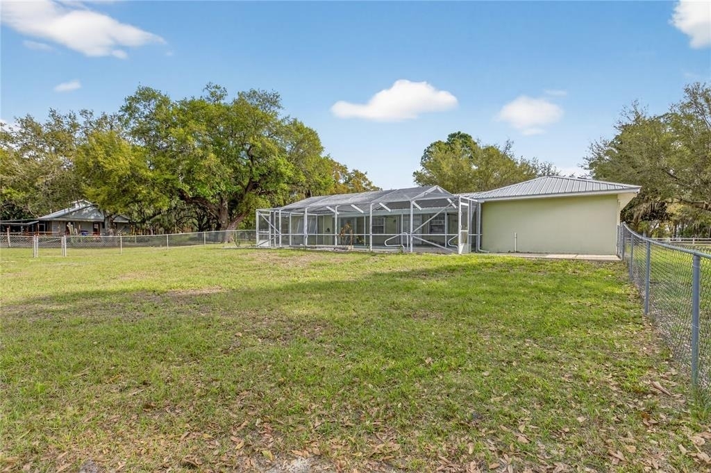 2065 Oak Beach Boulevard - Photo 38