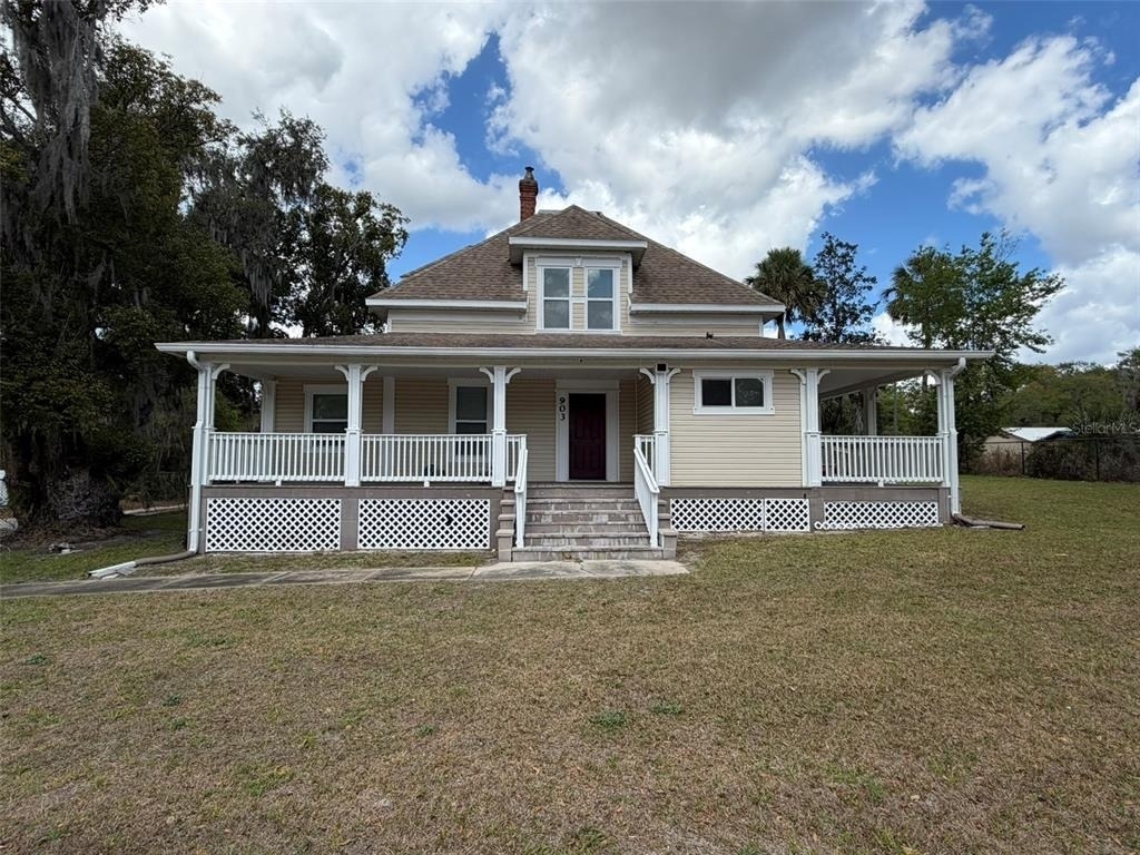 903 E New York Avenue - Photo 0