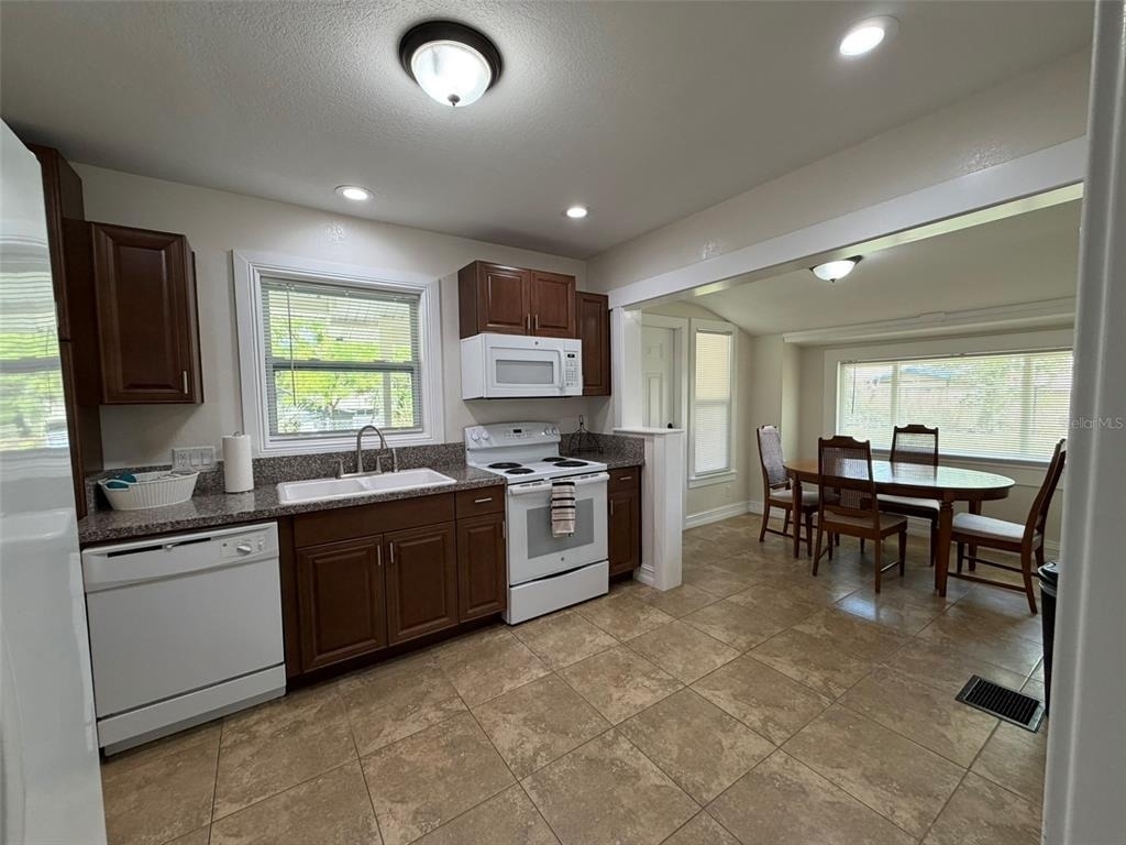 903 E New York Avenue - Photo 21