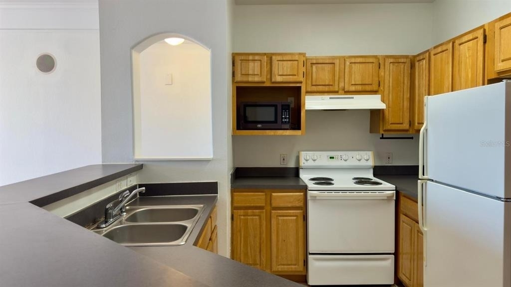6413 Astor Village Avenue - Photo 11