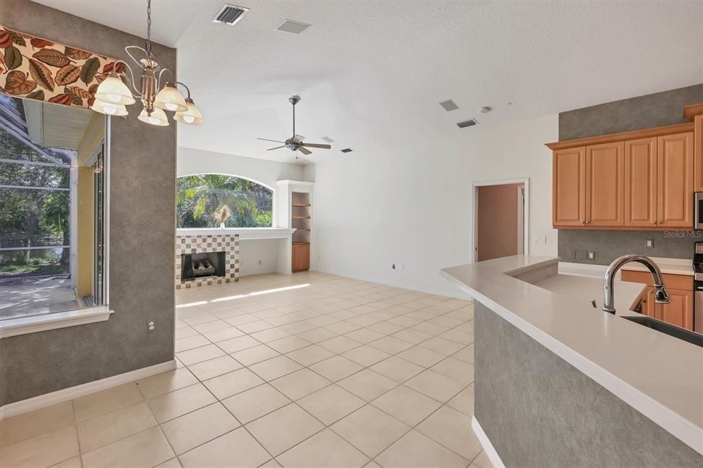 4920 Old Oakleaf Drive - Photo 10