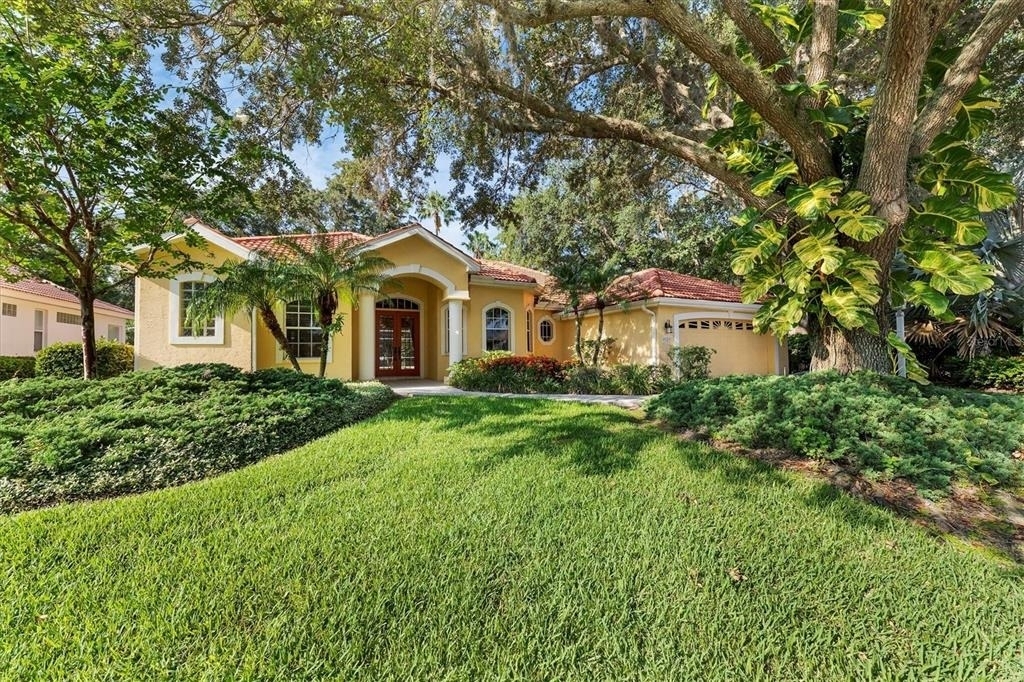 4920 Old Oakleaf Drive - Photo 2