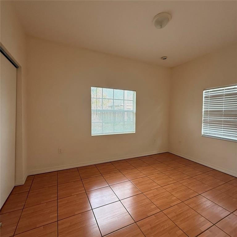 239 Venetia Avenue - Photo 7