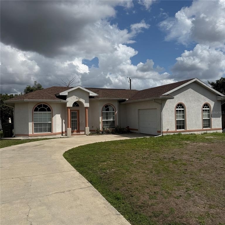 239 Venetia Avenue - Photo 0