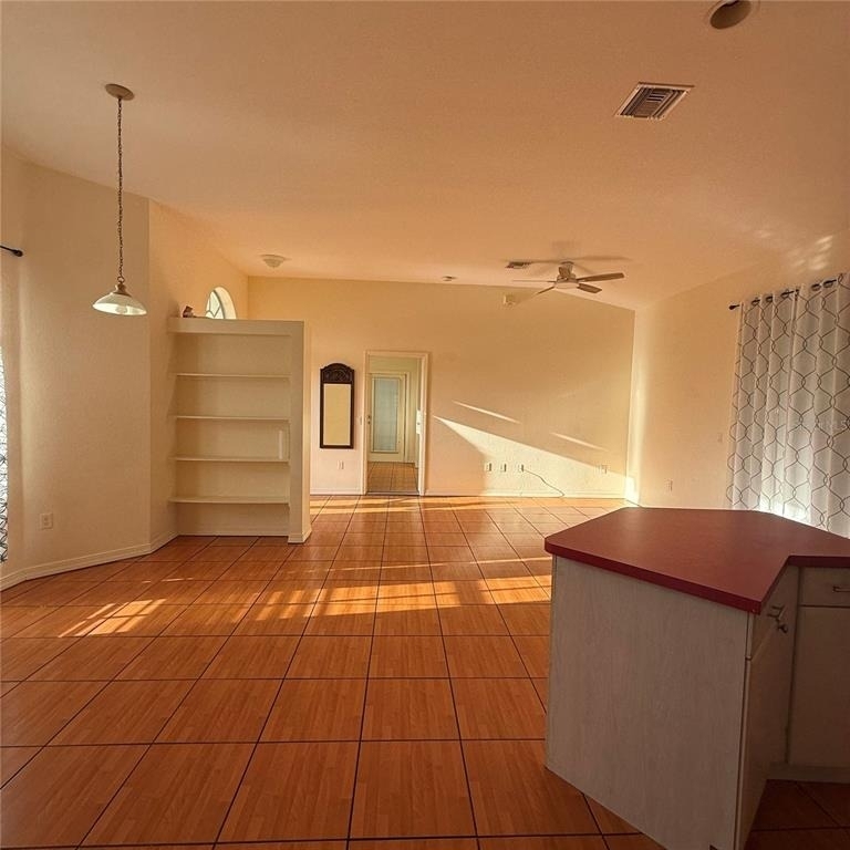 239 Venetia Avenue - Photo 3