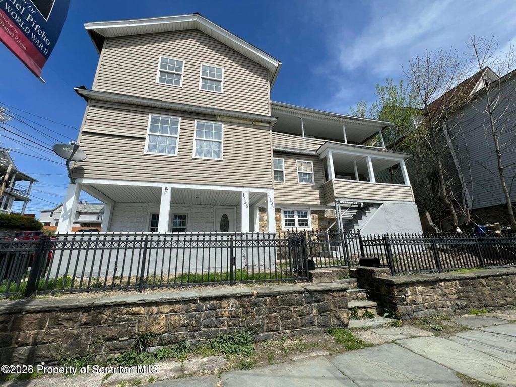 1136 Luzerne Street - Photo 0