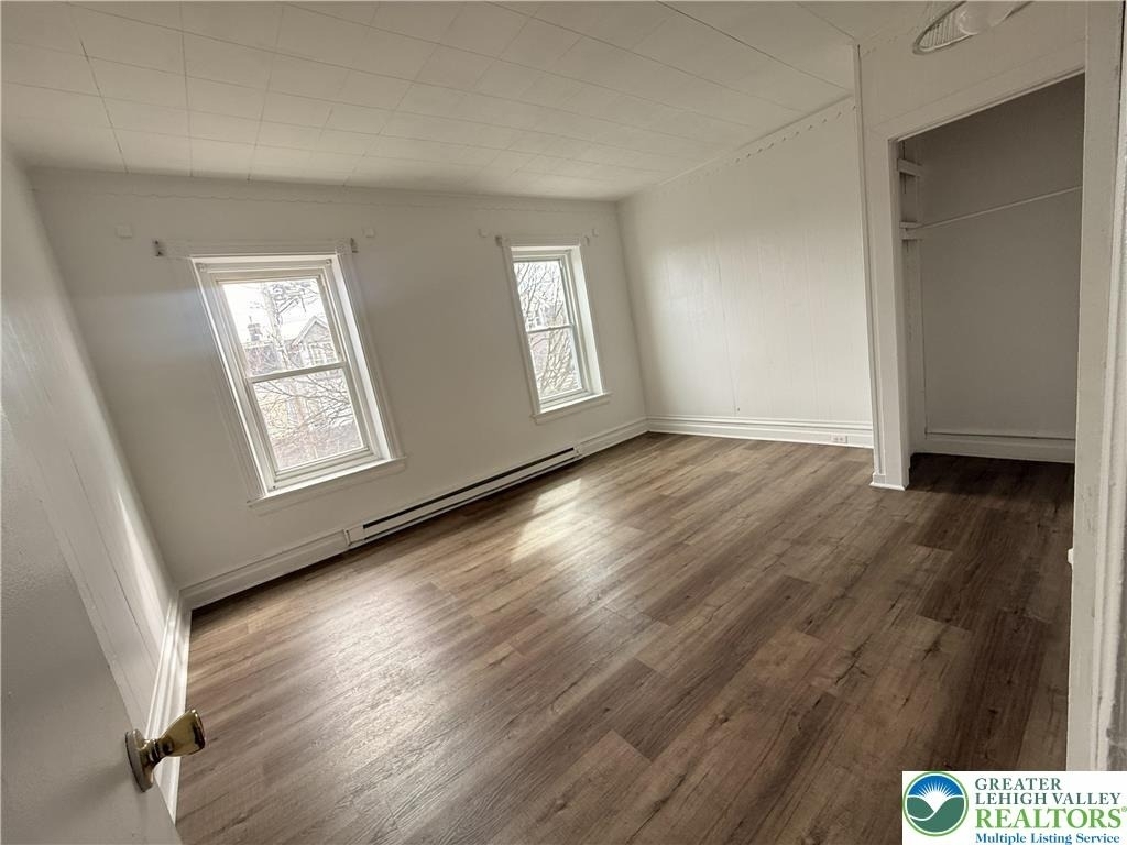 425 W Liberty Street - Photo 1