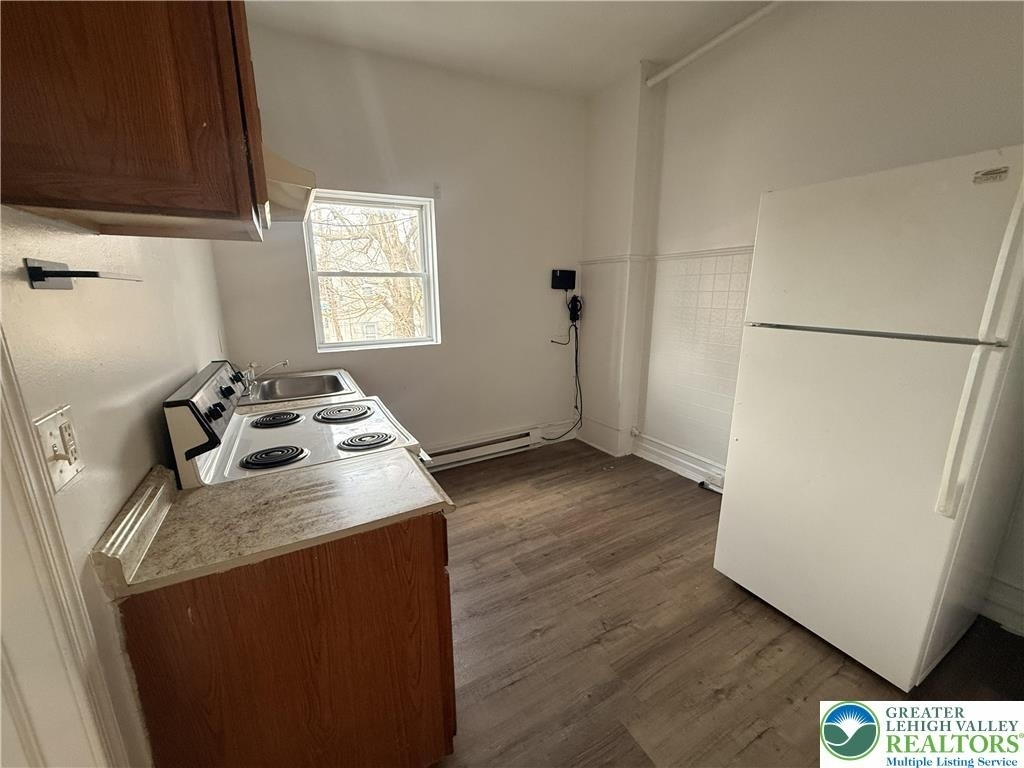 425 W Liberty Street - Photo 3