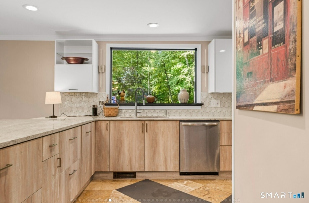 92 Kenmore Road - Photo 11