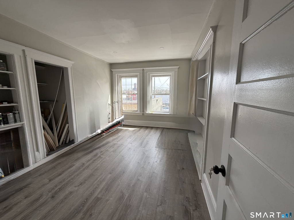 483 Barnum Avenue - Photo 16
