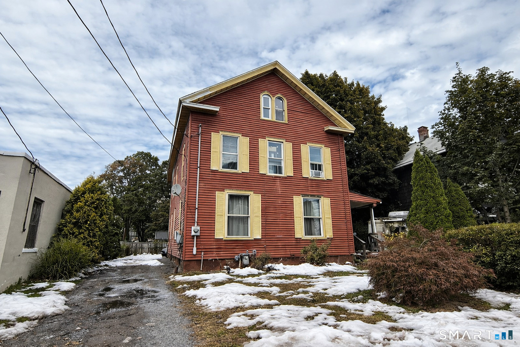 281 Hanover Street - Photo 0