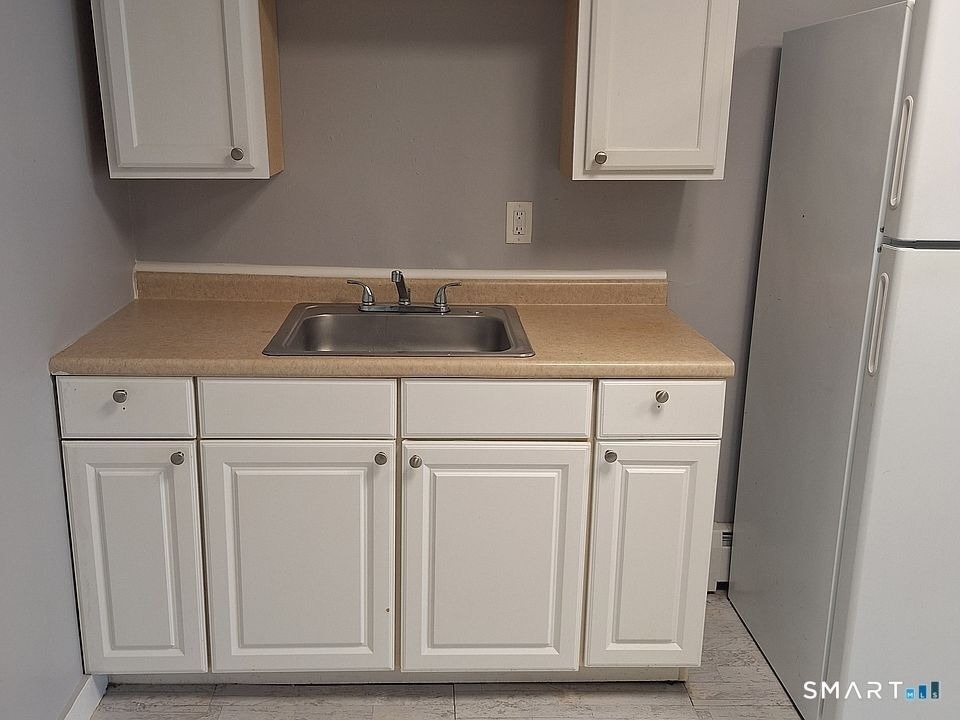 281 Hanover Street - Photo 1