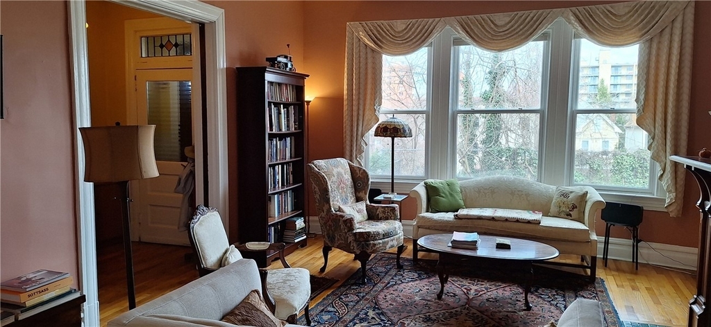 22 Brownell St - Photo 7
