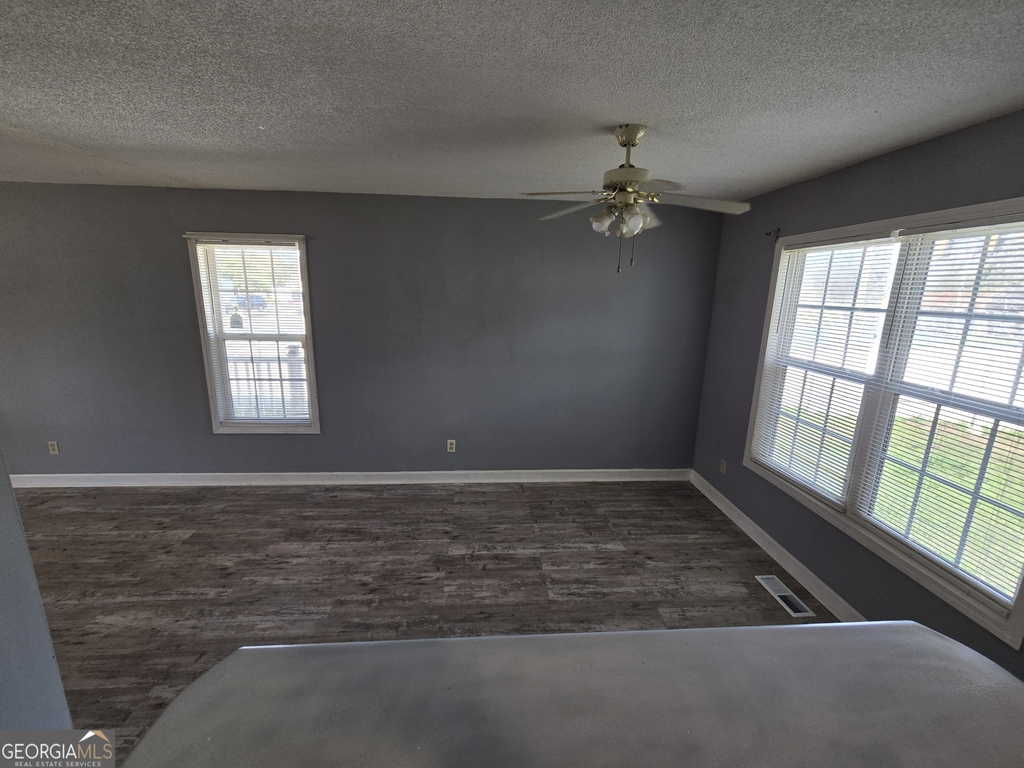 629 Hanson Street - Photo 8