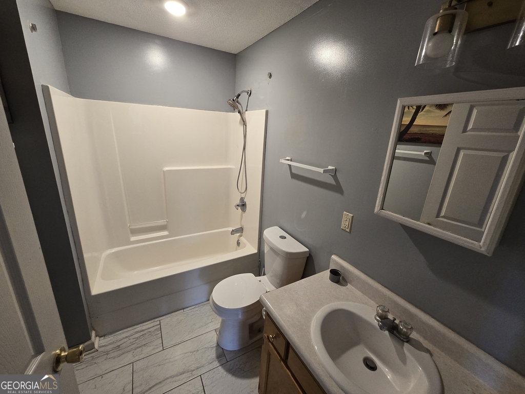 629 Hanson Street - Photo 6