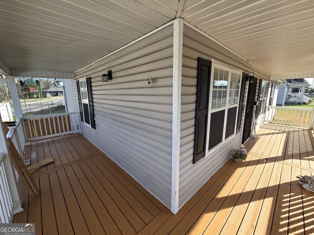 629 Hanson Street - Photo 1