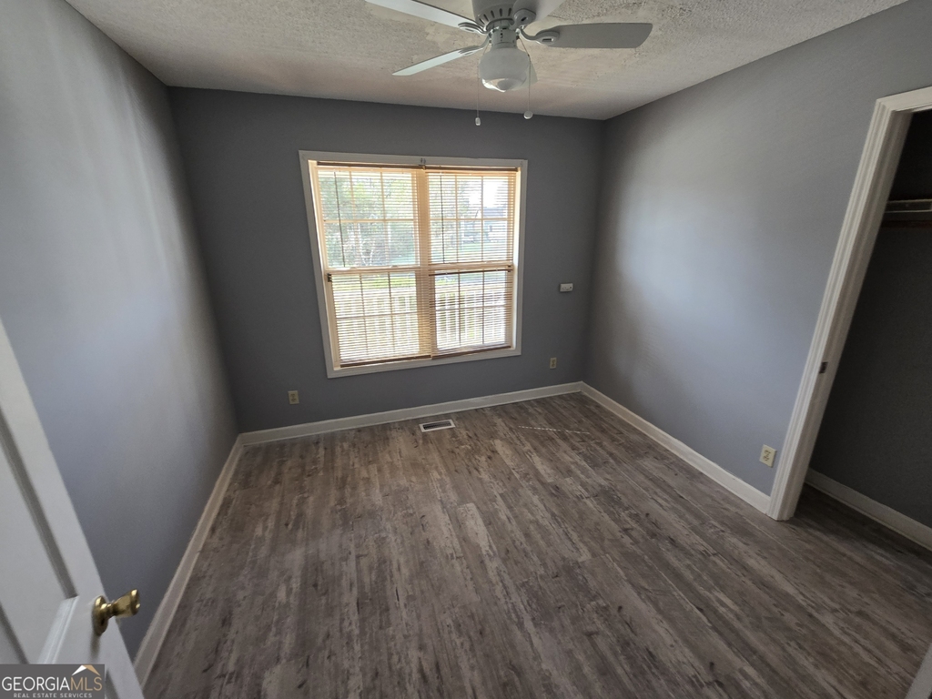 629 Hanson Street - Photo 5