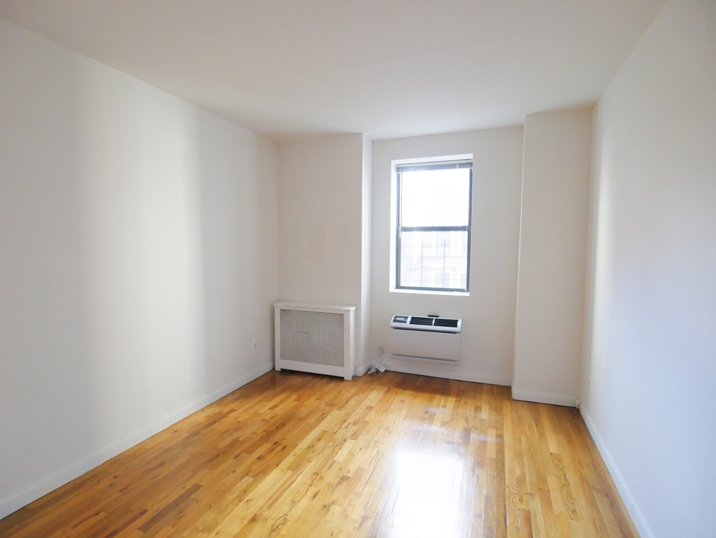 440 East 88th Street - Photo 7