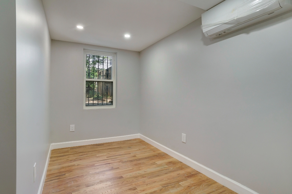 75 Woodbine Street - Photo 5