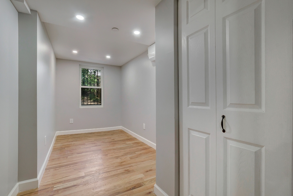 75 Woodbine Street - Photo 6