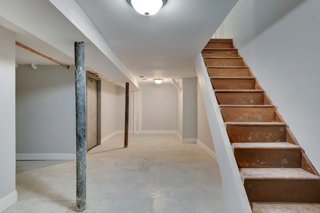 75 Woodbine Street - Photo 8