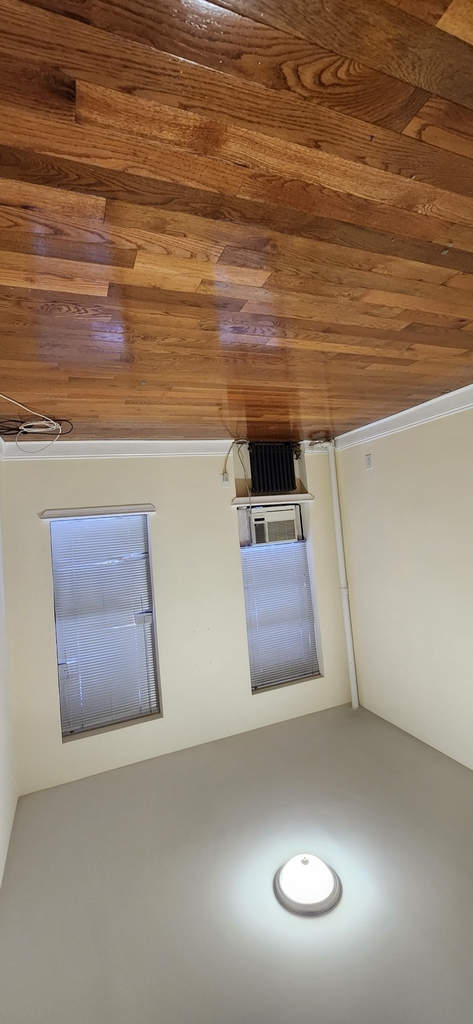 East 58th Street/ 2nd ave - Photo 7