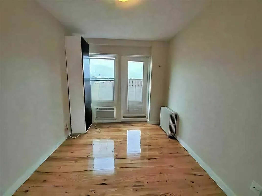 211 61st Street - Photo 6