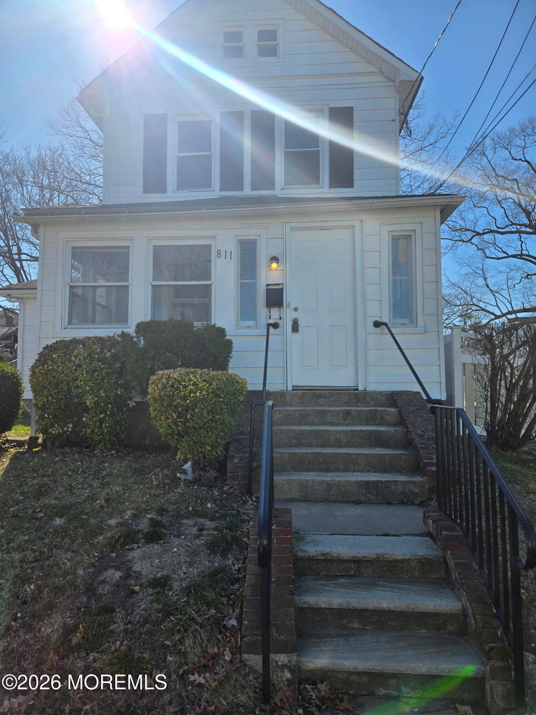 811 Central Avenue - Photo 3