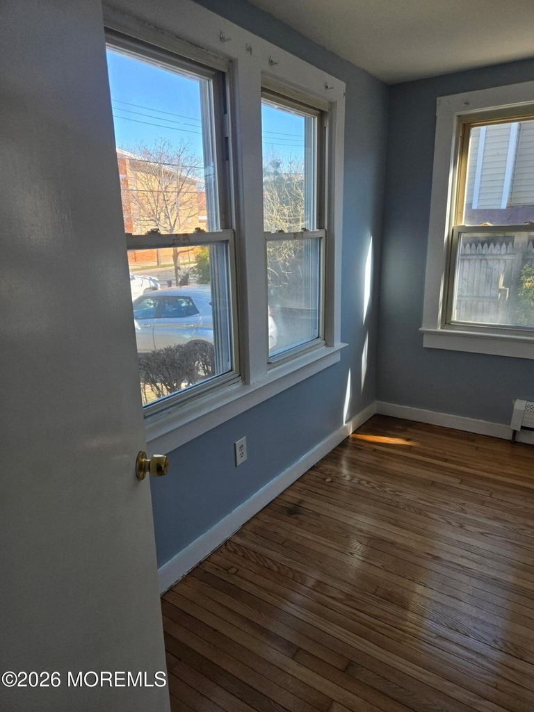 811 Central Avenue - Photo 4