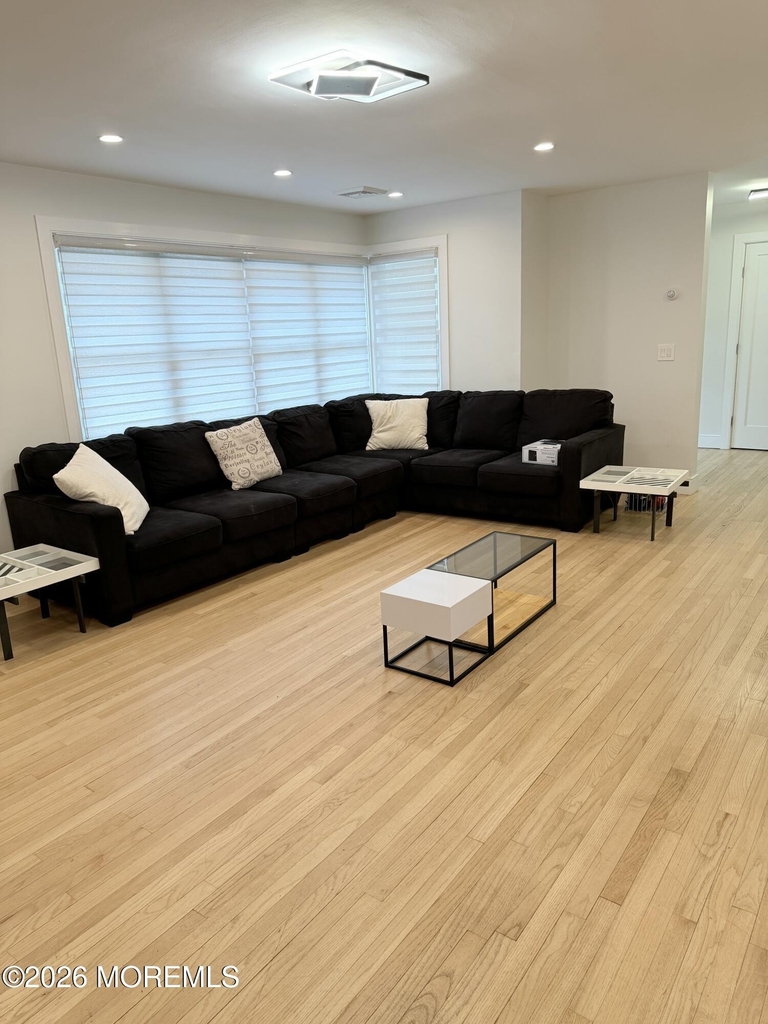 2025 Lesser Parkway - Photo 2