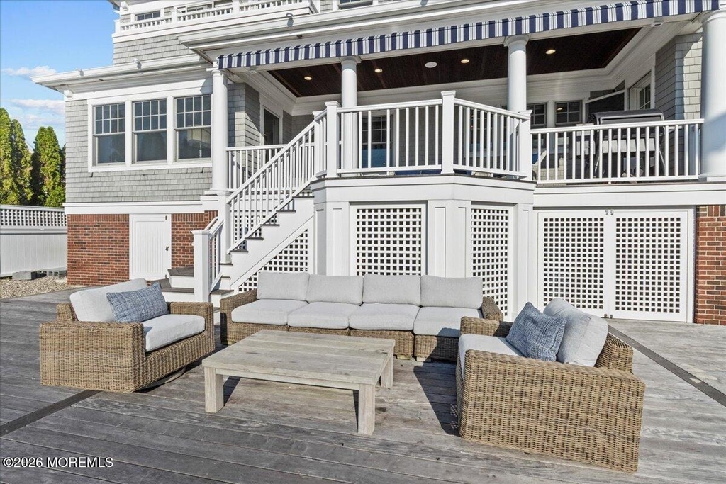 1200 Bay Avenue - Photo 4