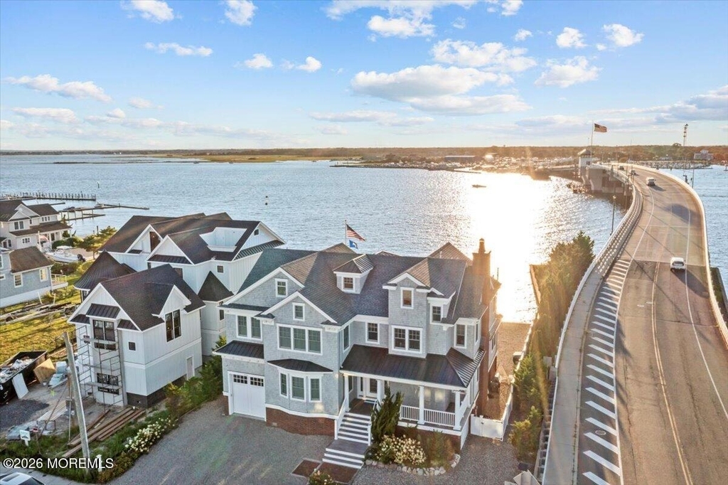 1200 Bay Avenue - Photo 1