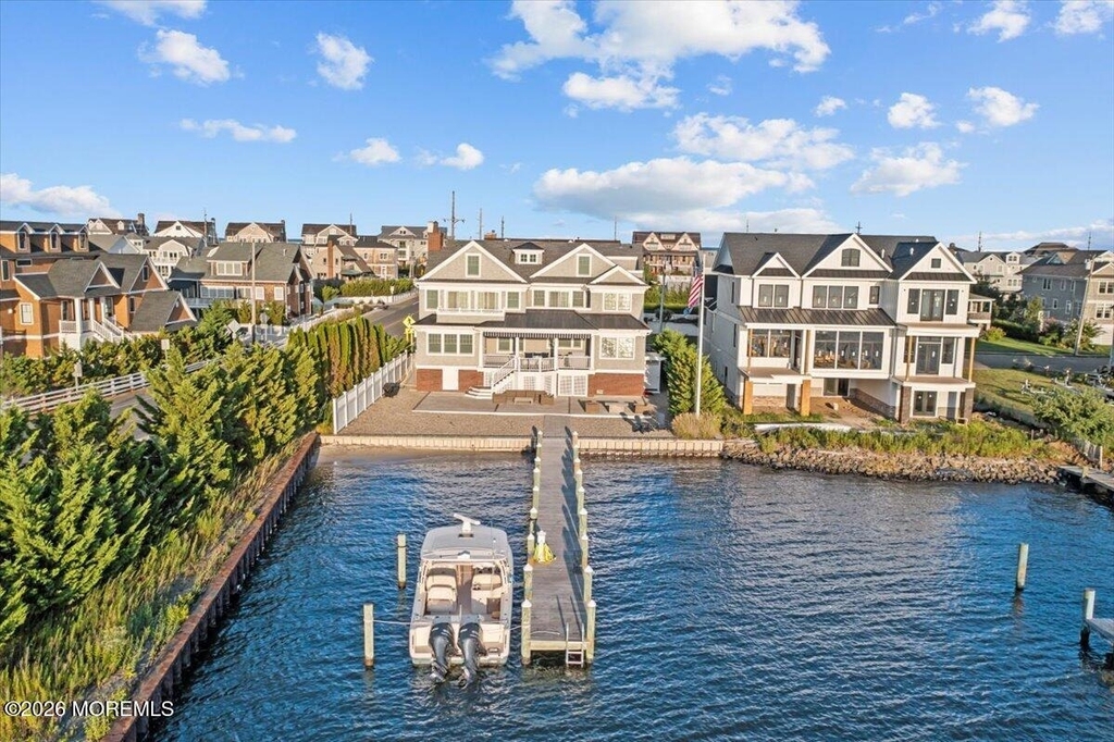 1200 Bay Avenue - Photo 2