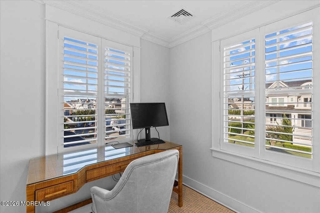 1200 Bay Avenue - Photo 32
