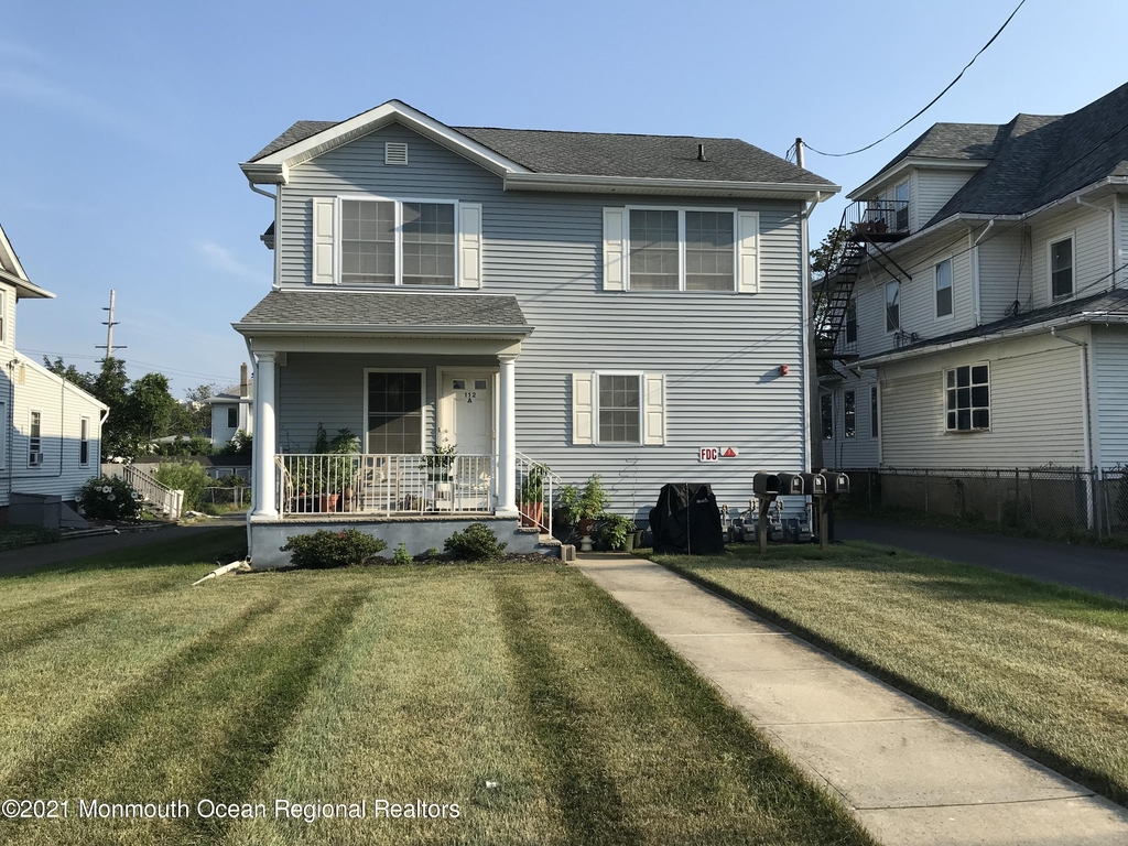 112 Morris Avenue - Photo 0