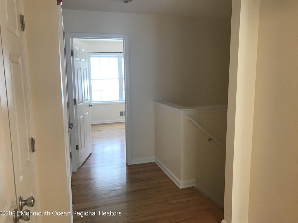 112 Morris Avenue - Photo 17