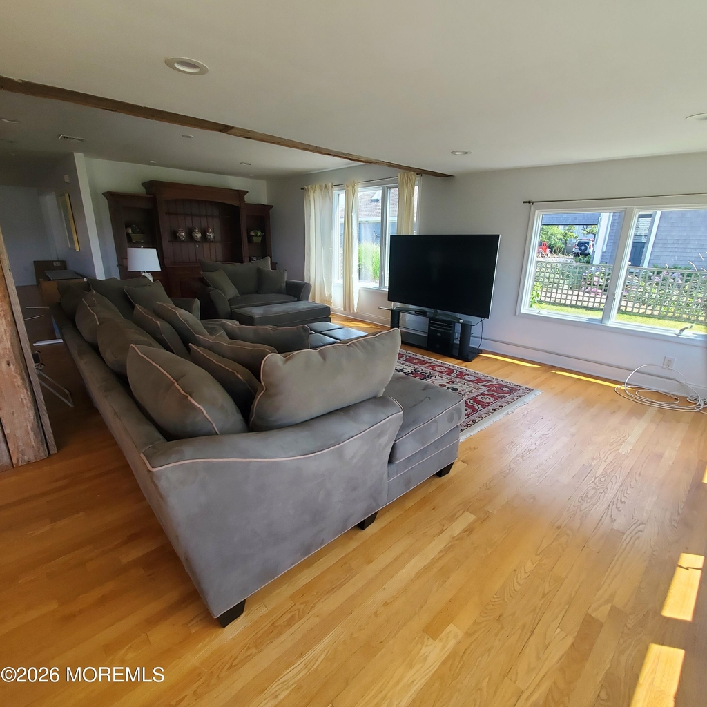 754 Ocean Avenue - Photo 9