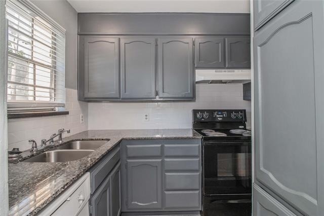 7604 Chapin Road - Photo 6