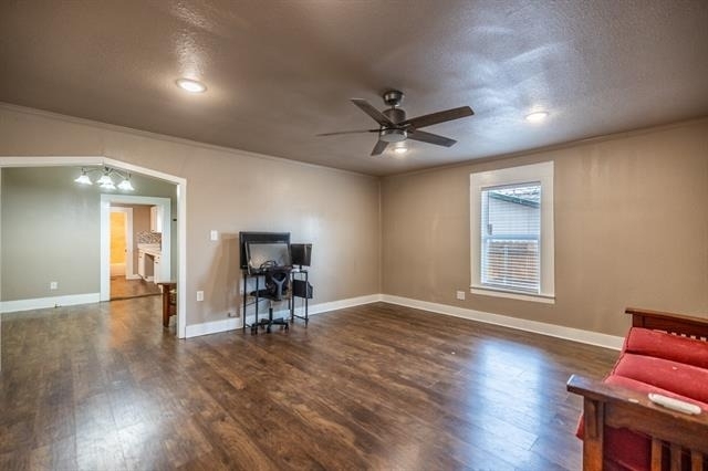 203 W Purdom Avenue - Photo 4
