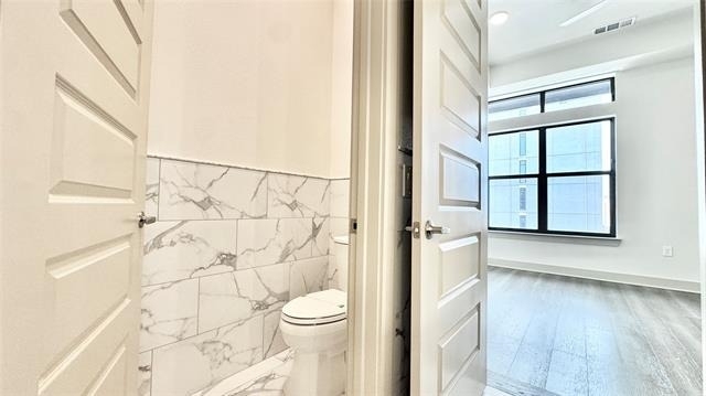 3330 Oak Grove Avenue - Photo 18